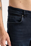 Erkek Slim Fit/Normal Kesim Jean Pantolon - Esnek (%2 Elastan) ve Pamuklu (%98) 