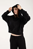 %100 Pamuk Kapüşonlu Ön Cep Detaylı Kadın Sweatshirt