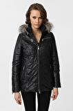 Siyah Serena Çıkabilir Kenarı Kürk Kapüşonlu İzolinli Fermuarlı Dar Kesim Kadın Hakiki Deri Kaban
