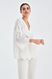 Peraluna HİROMİ BLOUSE %100 Pamuk V Yaka 3/4 Çan Kol Yazlık Kadın Bluz Beyaz