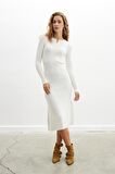 Styleboom X Peraluna DORSET DRESS Toka Detaylı Ribana Örgü Midi Kadın Triko Elbise - Ekru