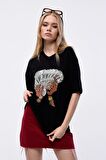 Kadın Dollar In My Hand Baskılı Oversize T-shirt