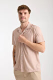 Bej Erkek Kısa Kollu Yazlık Gömlek – Düğmeli, Açık Yaka, Rahat Kalıp