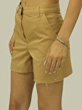 Kadın Bej Yüksek Bel Şort - Püsküllü Paça, Arka Cep Detaylı, Kumaş Şort