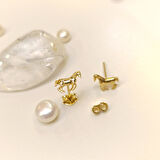 At Vidalı Küpe 14 Ayar Altın HD VİDEOLU