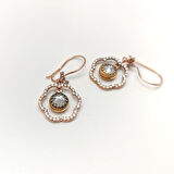 Tek Taşlı Çİçek Sallanan Küpe 14 Ayar Altın HD VİDEOLU