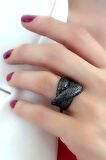 Kahverengi granat taşlı 925 ayar gümüş üzerine siyah rodajli lüks yüzük 