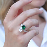 Zümrüt Taşlı Serpent Gümüş Yüzük