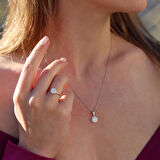 Etrafı Pırıltılı Taşlarla Çevrili Yuvarlak Montür Sky Diamond Gümüş Set