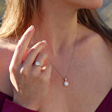 Etrafı Pırıltılı Taşlarla Çevrili Yuvarlak Montür Sky Diamond Gümüş Set