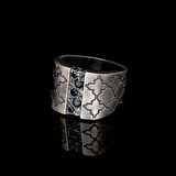 İşlemeli Oksitli Gümüş Erkek Yüzük