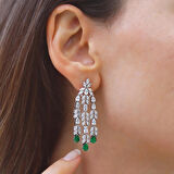 Yaprak Tasarım Zümrüt Taşlı Gümüş Küpe