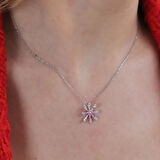 Çiçek Modeli Pembe Taş Detaylı Gümüş Set