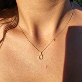 İçi Boş 0,30 CT Pırlanta(Signty)Taşlı Damla Figürlü Tarz Tasarım Modern Dizayn 925 Ayar Gümüş Kolye