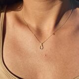 İçi Boş 0,30 CT Pırlanta(Signty)Taşlı Damla Figürlü Tarz Tasarım Modern Dizayn 925 Ayar Gümüş Kolye