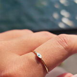 Gümüş Yüzük - Mekik Beyaz Mineli Göz Gümüş Yüzük - Minimal Tektaş Tasarım Nazar Boncuğu Gümüş Yüzük