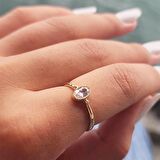 0.35 Karat Signity Swarovski Taşlı Güverseli Tektaş 14 Ayar Altın Yüzük