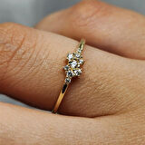 Gümüş Yüzük - Minimal Signity Swaroski (Zirkon) Taşlı Minimal Modern Tasarım 925 Ayar Gümüş Yüzük