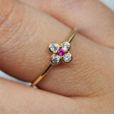 Gümüş Yüzük - Minimal Papatya Ruby Taşlı (Lal Taşı) 925 Ayar Gümüş Yüzük