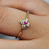 Gümüş Yüzük - Minimal Papatya Ruby Taşlı (Lal Taşı) 925 Ayar Gümüş Yüzük