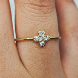 Gümüş Yüzük - Minimal Papatya Signity Swaroski (Zirkon) 925 Ayar Gümüş Yüzük