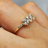 Gümüş Yüzük - 0.60 Karat Zirkon Oval Taşlı Tria Fantezi 925 Ayar Gümüş Evlilik Teklifi Yüzüğü