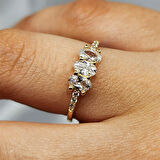 Gümüş Yüzük - 0.60 Karat Zirkon Oval Taşlı Tria Fantezi 925 Ayar Gümüş Evlilik Teklifi Yüzüğü