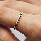 Gümüş Yüzük - Minimal Sıralı Piramit Tasarım 925 Ayar Gümüş Yüzük