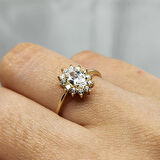 Gümüş Yüzük - 1.10 Karat Oval 0.24 Karat Swarovski Taşlı Anturajlı 925 Ayar Gümüş Hediyelik Yüzük