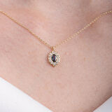 Oval Mistik Topaz Taşlı Yanları Zirkon Taşla Süslenmiş Modern Tasarım 925 Ayar Gümüş Kolye