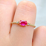 Oval Kesim Yakut Taşı Yan Zirkon Taşlı Modern Tasarım 925 Ayar Gümüş Yüzük Tektaş Günlük-Hediyelik