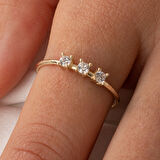 Gümüş Yüzük - Swarovski Tria Taşlı Modern Tasarım 925 Ayar Gümüş Yüzük