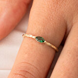 Gümüş Yüzük - Zümrüt Taşlı Minimal Tasarım Gündelik Tektaş 925 Ayar Gümüş Yüzük