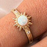 Gümüş Yüzük - Oval Kesim Opal Taşlı Güneş Tasarım 925 Ayar Gümüş Yüzük
