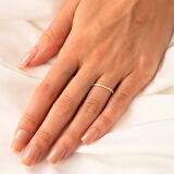 Gümüş Yüzük - 0.30 Karat Yarım Tur Zirkon Taşlı 925 Ayar Hediye Gümüş Yüzük