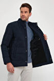 Erkek Lacivert Standart Fit Normal Kesim İçi Kürklü Dik Yaka Çıtçıt Detaylı Fermuarlı Kışlık Mont