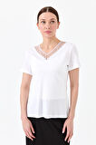 Kadın V Yaka Yakası Dantelli T-shirt Beyaz