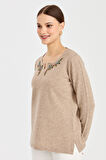 Kadın Sıfır Yaka Kenarı Dantel İşlemeli Yün Kazak K.Bej