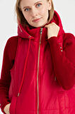 Kadın Kapüşonlu Kısa Kapitone Yelek Kırmızı
