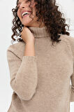 Kadın Tam Balıkçı Yaka Omuzu Saç Örgülü Yün Kazak K.Bej