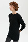 Kadın Sıfır Yaka Dikişsiz Önü Saç Örgülü Yün Kazak Siyah