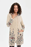 Kadın Kapüşonlu Eteği ve Kolu Kır Çiçeği Desenli Uzun Kaban Bej