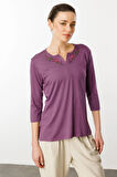 Kadın Açma Yaka Nakış İşlemeli Penye Bluz Lila