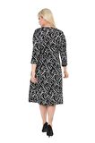 Melsay Butik Zigzag Desen Kruvaze Yaka Truvakar Kollu Midi Elbise