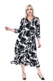 Melsay Butik Siyah Beyaz Kruvaze Yaka Fırça Desen Anvelop Midi Elbise