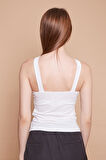 Likralı Krep Kumaş Kalın Çapraz Askılı Aksesuarlı Body Bluz-Krem