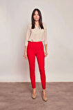 Kalın Kemerli Süs Cepli Bilek Boy Likralı Kumaş Pantolon-Kırmızı 