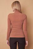 Kadın Kaşkorse Yarım Balıkçı Omuzları Pileli Uzun Kol Likralı İnce Triko Bluz-Camel