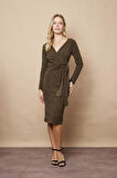 Kadın Kadife Kumaş Kruvaze Anvelop Bağcıklı Uzun Kol Diz Altı Elbise-Haki