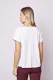 Kadın Likrasız Şık Span Kumaş Kayık Yaka Önü Dikişli Düşük Omuzlu T-shirt Bluz-Beyaz